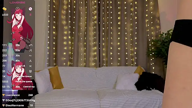 FabiolaCowing's cam snapshot