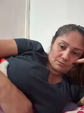 gabiTetas's cam snapshot