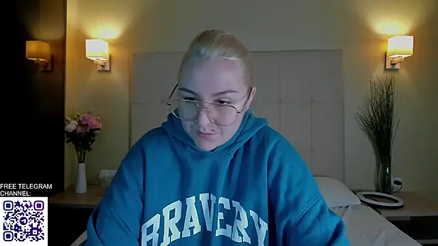 Debbie_Taylor's cam snapshot