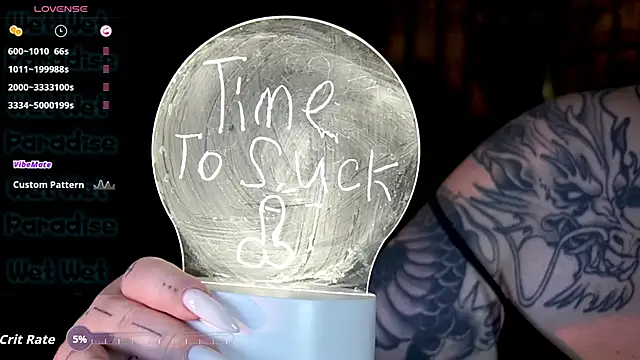 ZaraReignn's cam snapshot