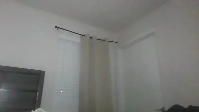 FantasyWifeBri's cam snapshot