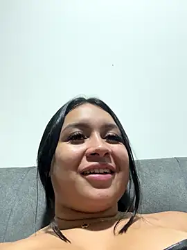 Pretty_Isadora's cam snapshot