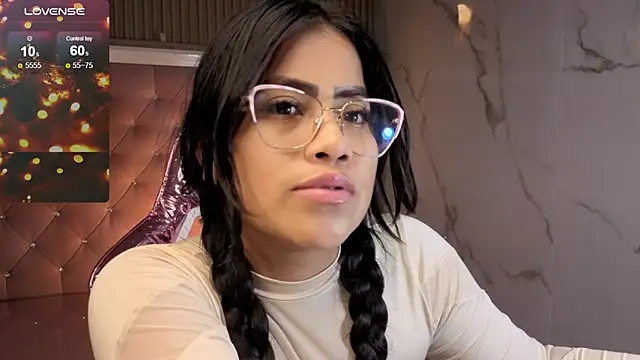 Victoria_b_'s cam snapshot