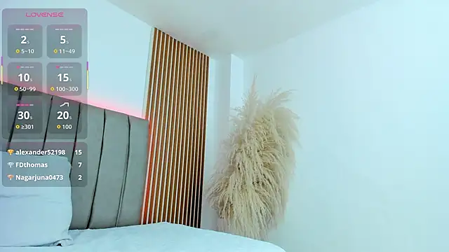 naishaa_'s cam snapshot