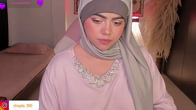 shayla_18's cam snapshot