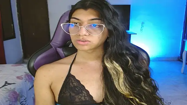 engielphoenis14 live sex cam