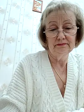 AlikaSwan5821's cam snapshot