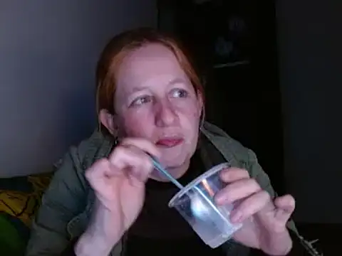 ViioletaMora live sex cam