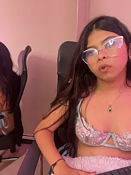 Scarletrose_'s cam snapshot