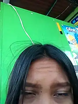 Zoe_Girl520's web cam