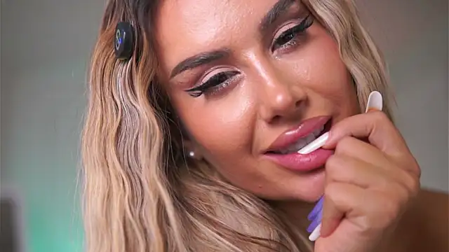 EvaZane's cam snapshot