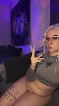 kinkygirl420x's cam snapshot