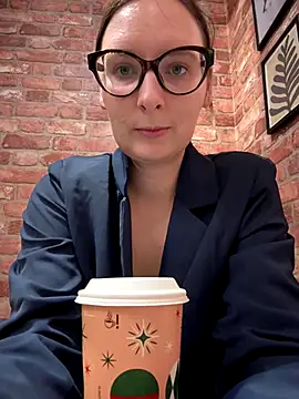 The_Snowwhitee's cam snapshot