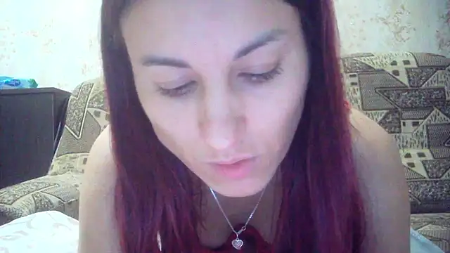 kiss_lovely_'s cam snapshot