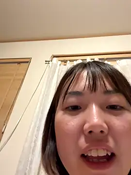 Risa-chan live sex cam