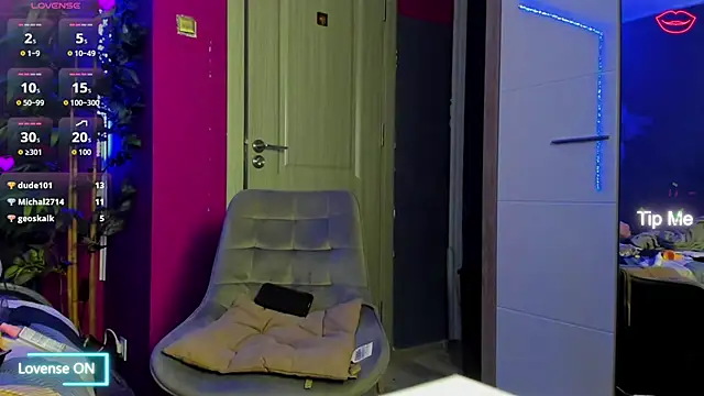 leeahnoir's cam snapshot