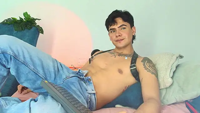 CamiiGuzmanX's cam snapshot