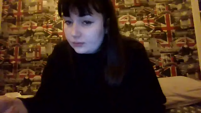 Lynylou's cam snapshot