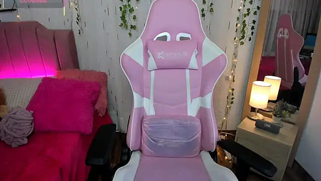 Aurora_duval's cam snapshot