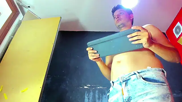 FerneyManti live sex cam