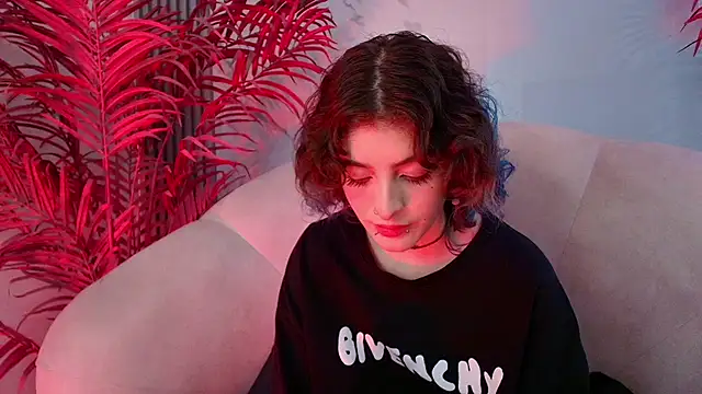 EvaHalsey's cam snapshot