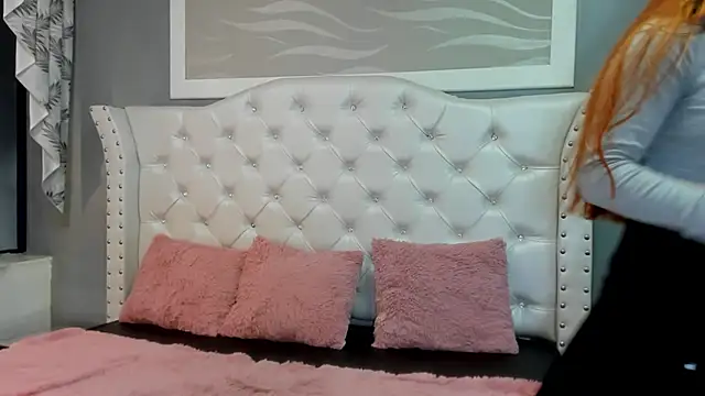 Cristinawhite's cam snapshot