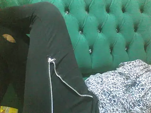 Sexy_Riri's cam snapshot