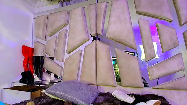 Natalyefoster's cam snapshot