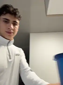 AdrianRinaldi live sex cam