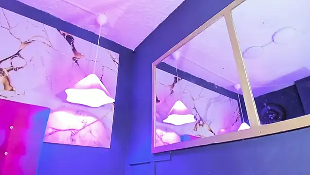 isabella_lovestory live sex cam