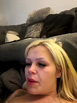 CherryXOX-'s cam snapshot