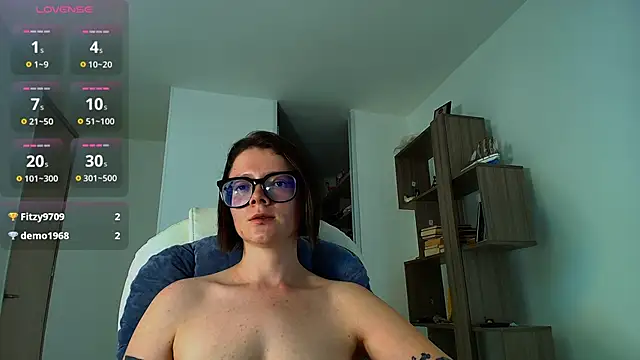 Hannah______'s cam snapshot