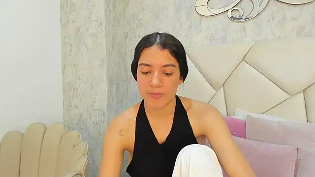 Skylerwhite02's cam snapshot