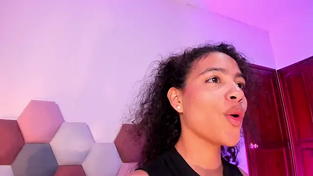 AntonellaHall_'s cam snapshot