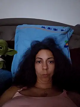 naughty69curls's cam snapshot