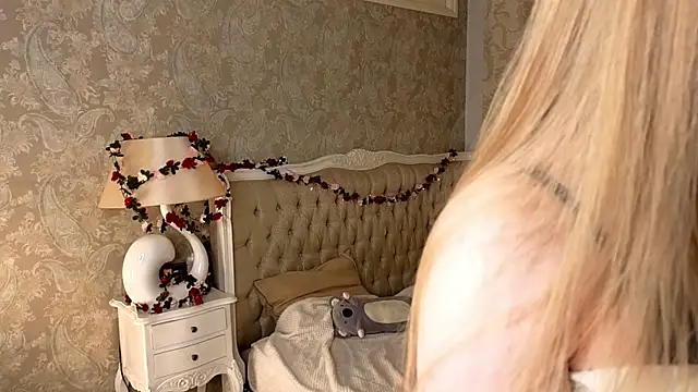 Emma_Frosty's cam snapshot