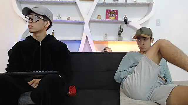 THREE_GUYS_HOT's cam snapshot