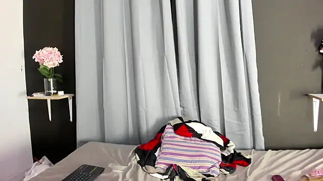 TeensNews18's cam snapshot