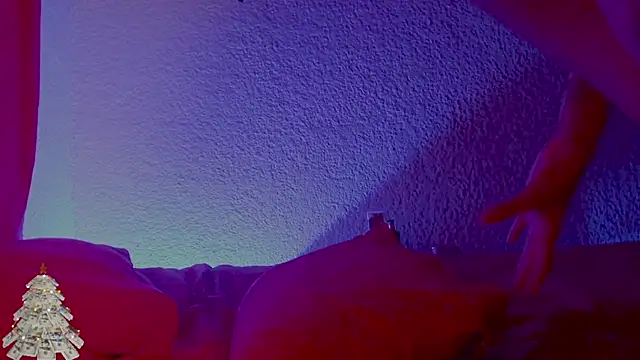 Couple_Moth666's cam snapshot