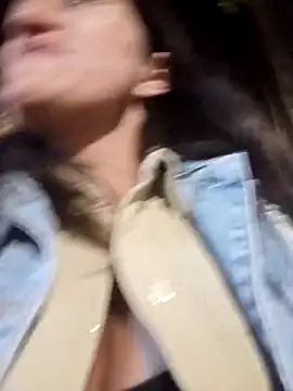 Salome-moon's cam snapshot