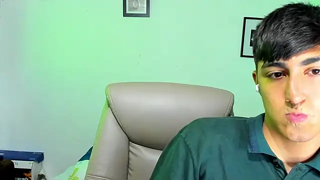 babymaik live sex cam