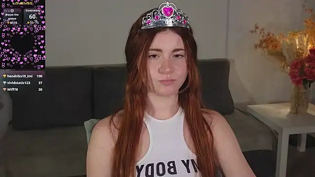 Freckle_Diyana's cam snapshot