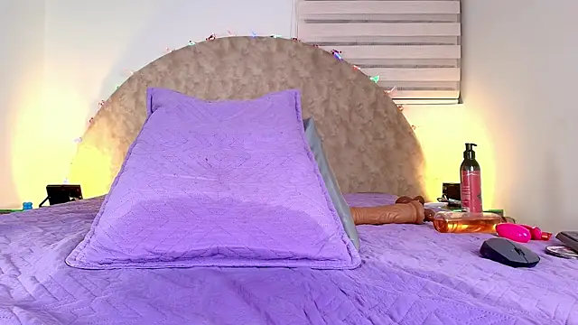 anisha_x live sex cam