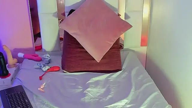 Alanna_hot3 live sex cam