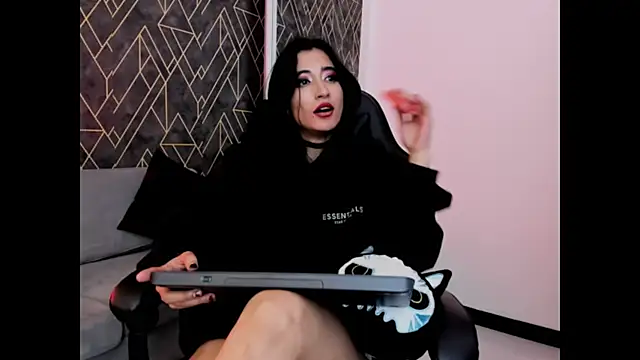 Tahara_Romanov live sex cam