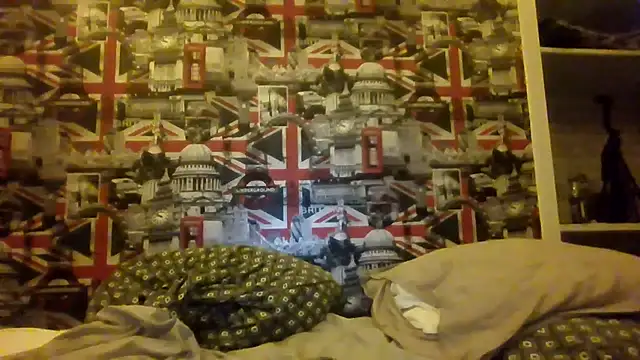 Lynylou live sex cam