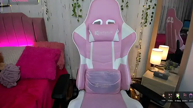 Aurora_duval's cam snapshot