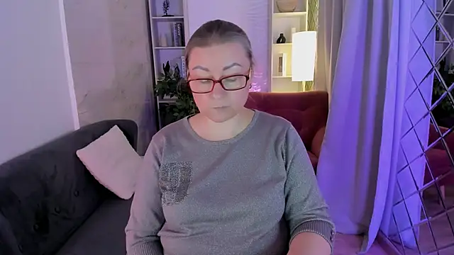 AlexandraKind's cam snapshot