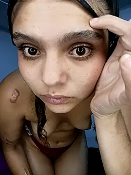 Alis_1327's cam snapshot