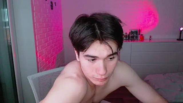 MarkusDean live sex cam